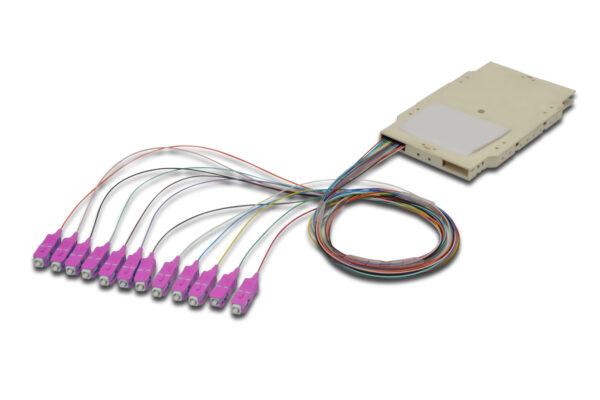 cassetta_di_giunzione_attrezzata_con_12_pigtail_fibra_multimodale_om4_sc_50_125_2m-oem-ilwl_pg-sc-om4-spc-55431 Cassetta di Giunzione Attrezzata con 12 Pigtail Fibra Multimodale OM4 SC 50/125 2m