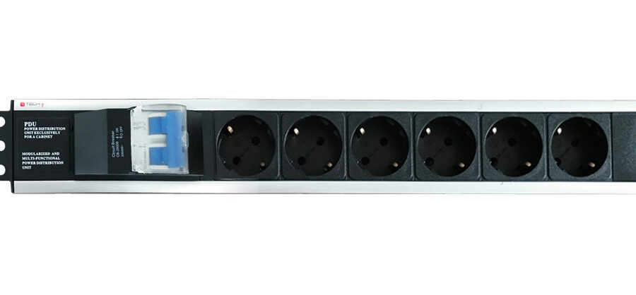 Multipresa 6 Posti da Rack 19'' con Magnetotermico Spina Schuko Angolata 1.5U